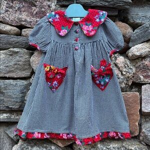 Charming Vintage Black & White Checked Seersucker Dress w/ Floral Accents Bows